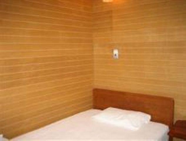 Yoshida Hotel Okinawa Habitación foto